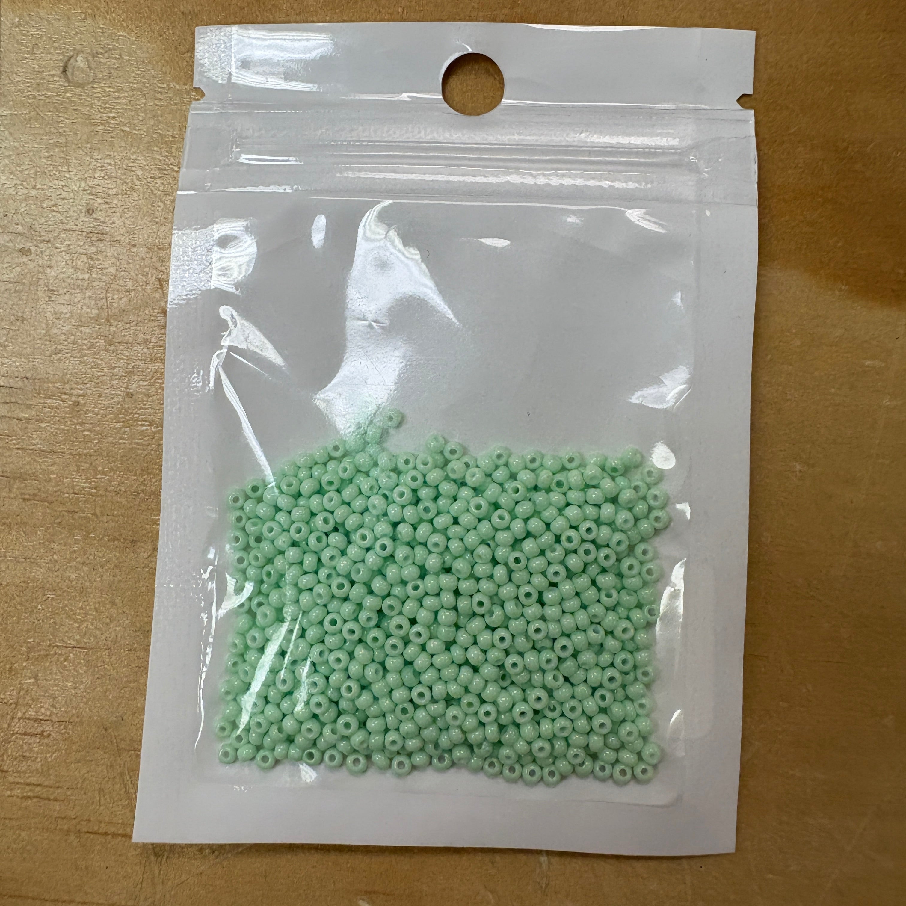 2mm Glass Seed Beads Size 12/0 - Fern